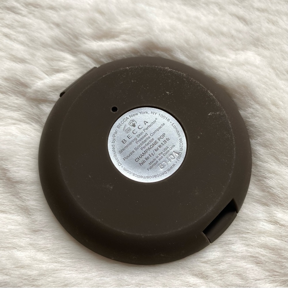 NIB BECCA Original Packaging Shimmering Skin Perfector Pressed Highlighter - Picture 4 of 7